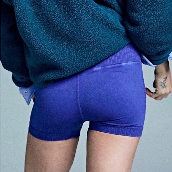 FIRM PRICE 💙NWOT FREE PEOPLE GOOD KARMA RUNNING  SHORTS - Picture 4 of 8